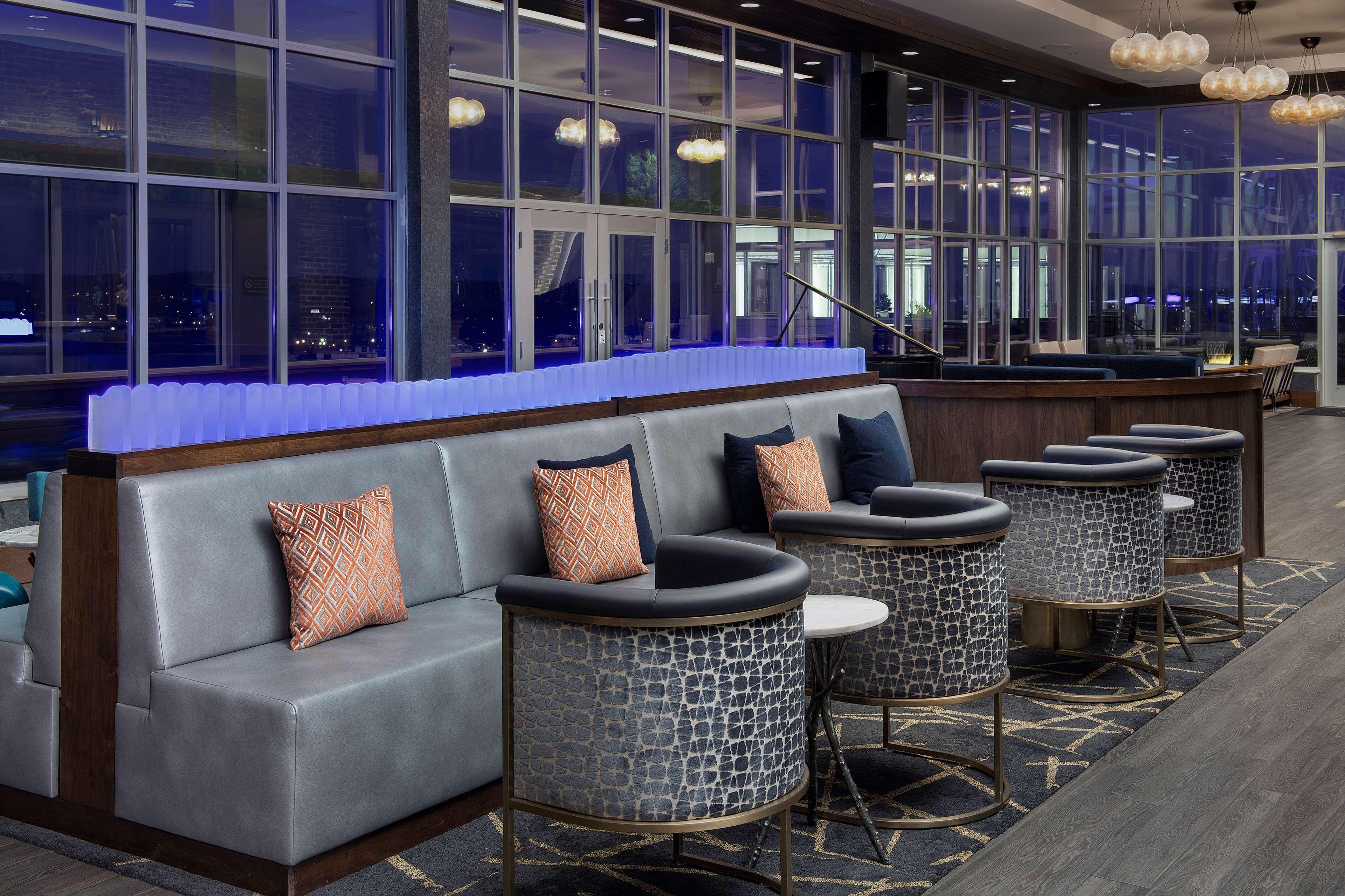 Embassy Suites By Hilton Knoxville Downtown Extérieur photo