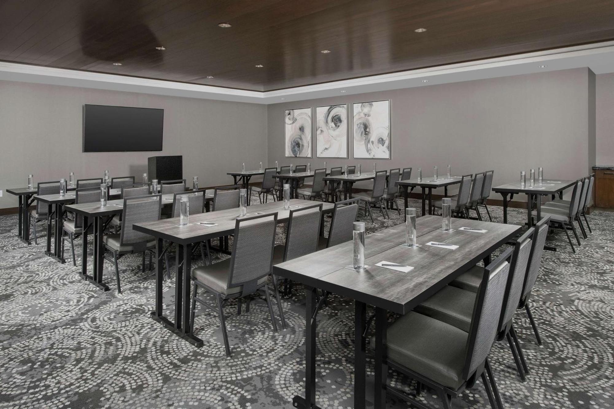 Embassy Suites By Hilton Knoxville Downtown Extérieur photo