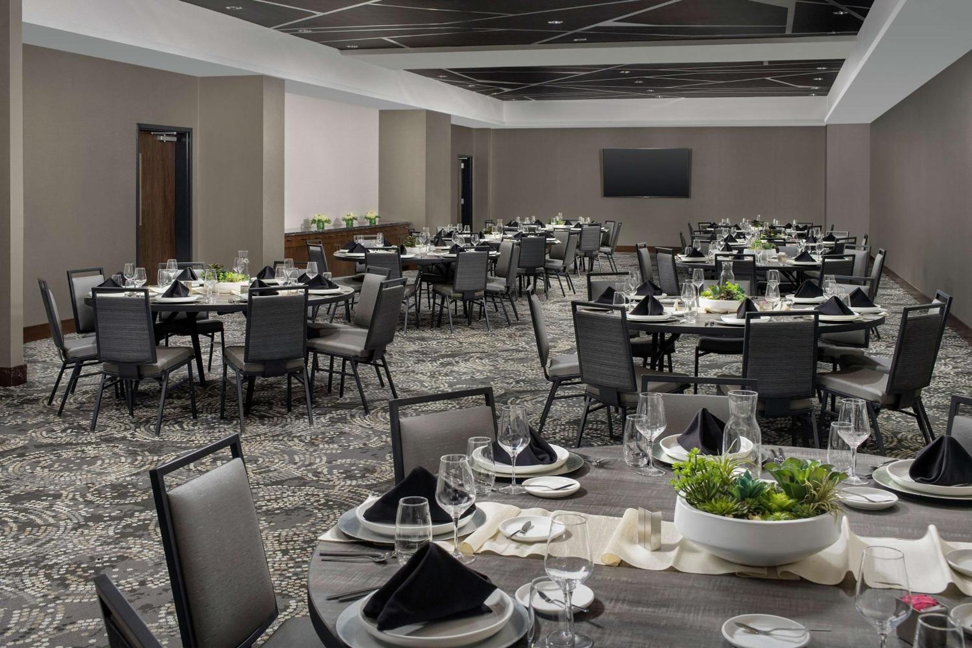 Embassy Suites By Hilton Knoxville Downtown Extérieur photo